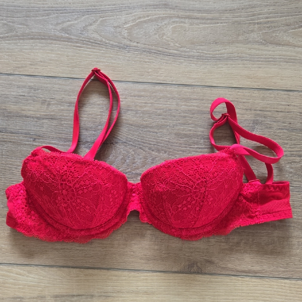 PINK Victoria's Secret Red Lace Push Up Bra